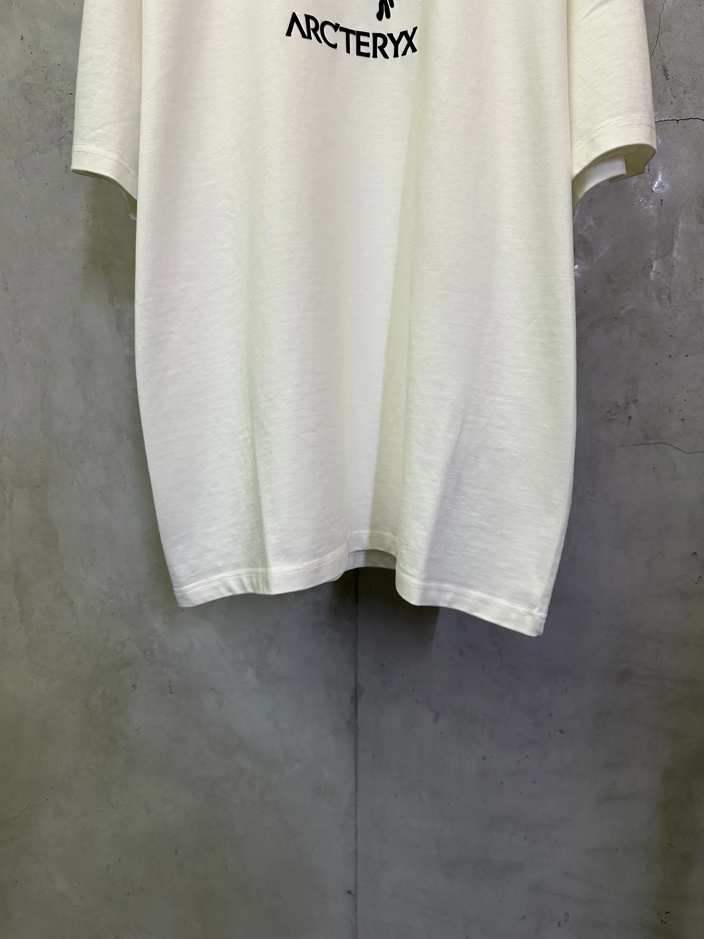 ￼ 140- New Arrival g ARCTERY X ss 26 logo T ： 2*2 g Versatile Versatile Same Style Color: Black White Red Size: XS S M L XL